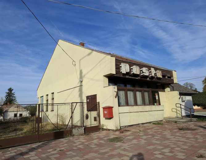 Eladó ingatlan. Dunaszentbenedek, Kossuth utca 67.